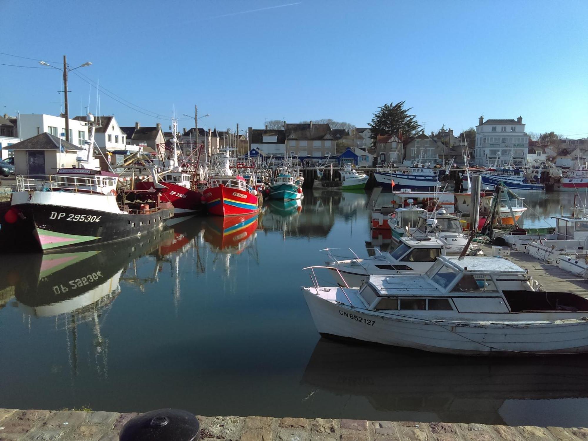A Deux Pas D'La Mer Grandcamp-Maisy Exterior photo